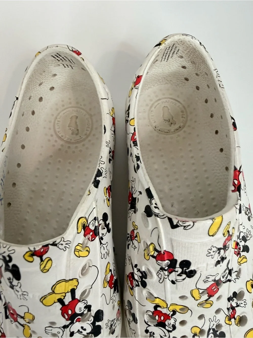 Native mickey mouse water athletic Shoes Disney junior junior size 2
